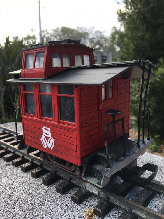 Rosy caboose R front.JPG
