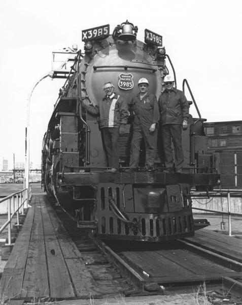 Union Pacific 3985 - Photos/Videos/News - Restoration & Excursion News ...
